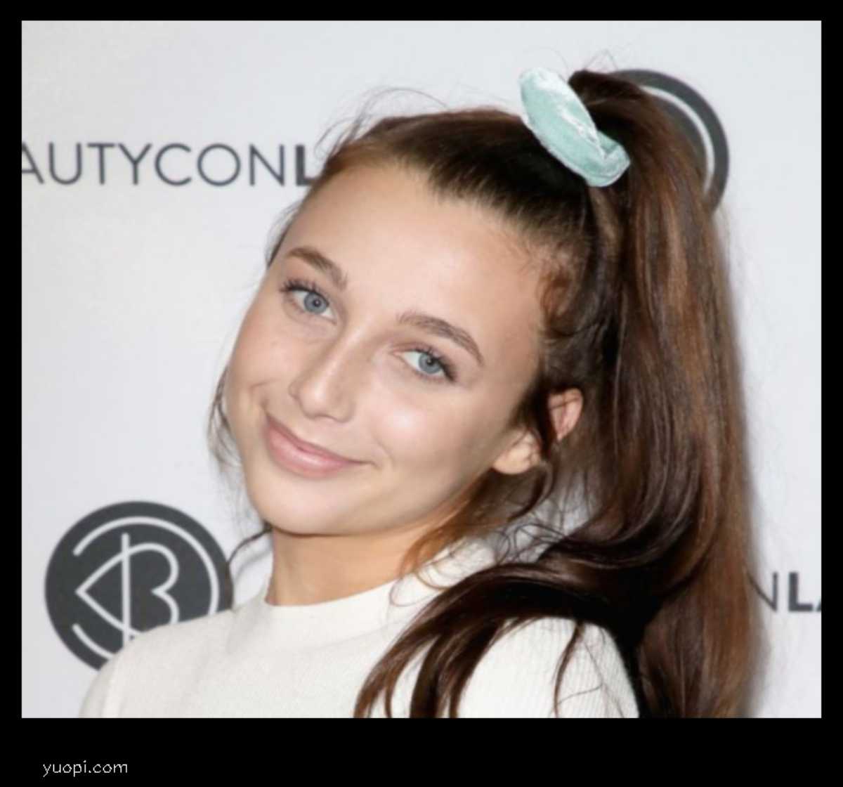 Emma Chamberlain Net Worth