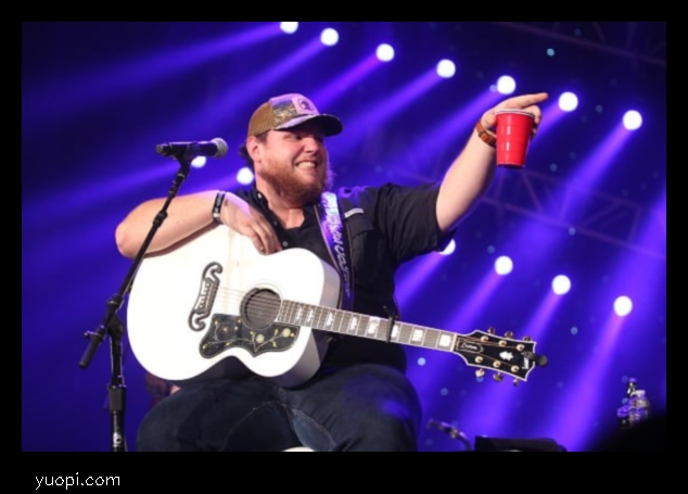 luke combs net worth