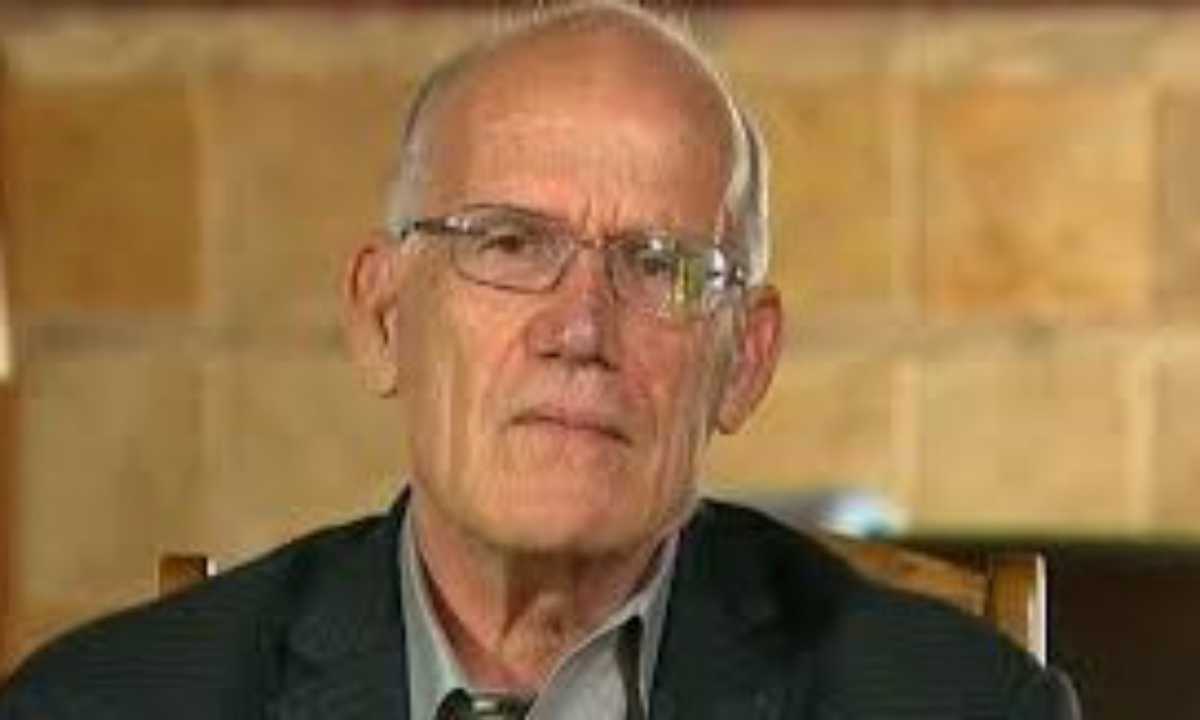 What is Victor Davis Hanson Net Worth?